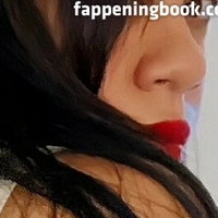 karenvip Çıplak