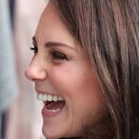Kate Plec Çıplak