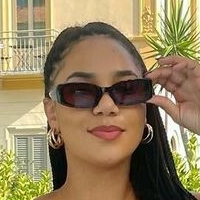 Katelyn Folasade Çıplak