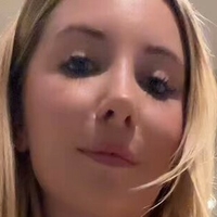 Katie Gcups Çıplak