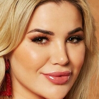 Kim Virginia Hartung Çıplak
