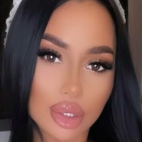 Kristina Kliuchnyk Çıplak