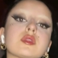 ladamagrigiax Çıplak