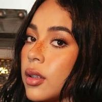 Lady De Pays Çıplak