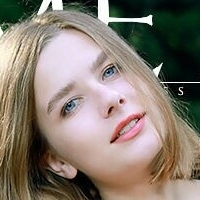Lana Broks Çıplak