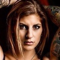 Lara Wishlow Çıplak