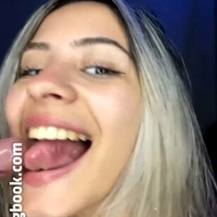 Larissa Escobar Çıplak