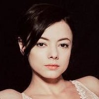 Laura Glavan Çıplak