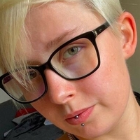 lauradenise98 Çıplak