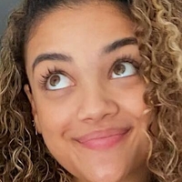 Laurie Hernandez Çıplak