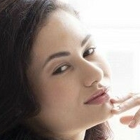 Layla Balan Çıplak