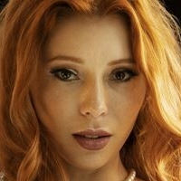 Lee Tattar Çıplak