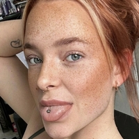 Likeboobs Çıplak