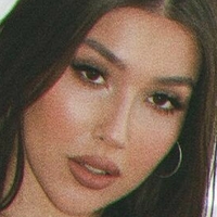 Lisa Belys Çıplak