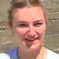 Liv Hanby Çıplak