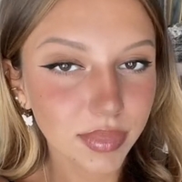 Lucy Alfonsi Varon Çıplak