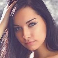 Lucy Becker Çıplak