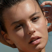 Lucy Bramani Çıplak