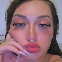 Luxurious Larue Çıplak