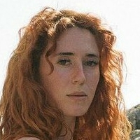 Madeleine Baldachino Çıplak