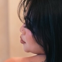 Mee Wang Çıplak