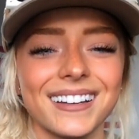 Melanie Doulik Çıplak