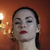 Mistress Firewolf Çıplak