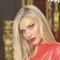 Mistress Iside Çıplak