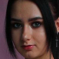 Model Olya Çıplak