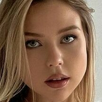 Molchan Anastasiya Çıplak