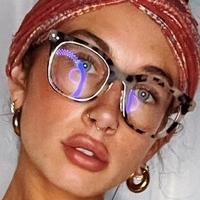 Molly Dixx Çıplak