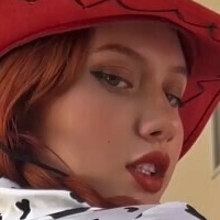 Natashita Çıplak