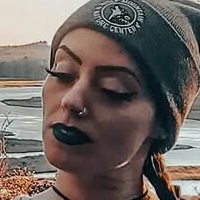 Niki Dysnomia Çıplak