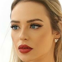 Nikol Hayun Çıplak
