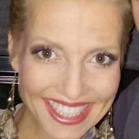 Noemie Czifra Çıplak