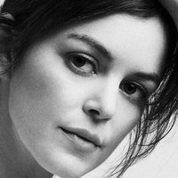 Nora Zehetner Çıplak