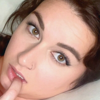 Nova Reilly Çıplak