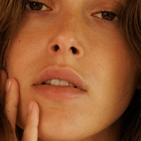 Nuria Oliu Sanchez Çıplak