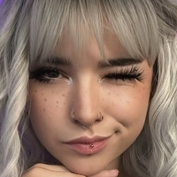 Nyyxxii Çıplak