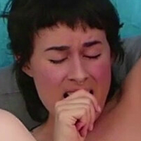 Olive Glass Çıplak