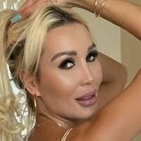 Patty Michova Çıplak