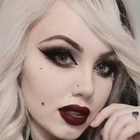 Paytan Brien Çıplak
