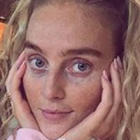 Perrie Edwards Çıplak