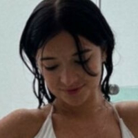 Polina Sierikova Çıplak