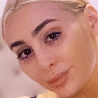 Pretti Ricci Çıplak