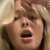 Riley Bilger Çıplak