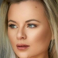 Shorty Holly Çıplak