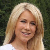 Simone Stelzer Çıplak