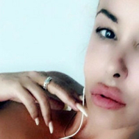 Sky Taylor Çıplak