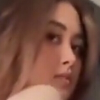 Sri Ayu Tarisa Çıplak